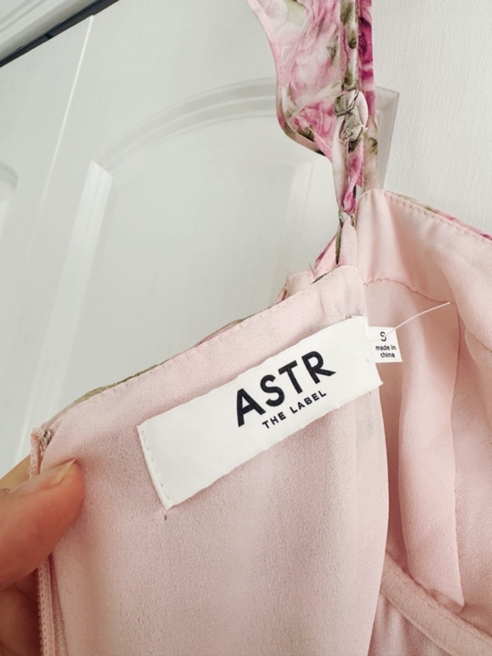 ASTR The Label Alcina Polka Dot Maxi Dress Pink Multi Floral - Picture 13 of 14